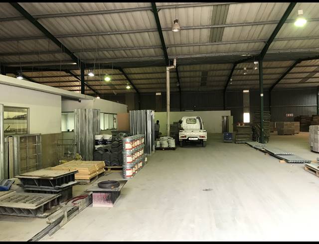 2,600M² WAREHOUSE TO LET IN BRIARDENE